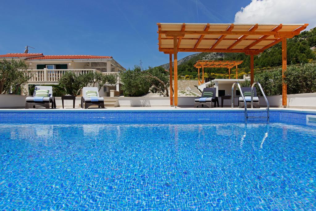Holiday Homes Oliva بول الغرفة الصورة