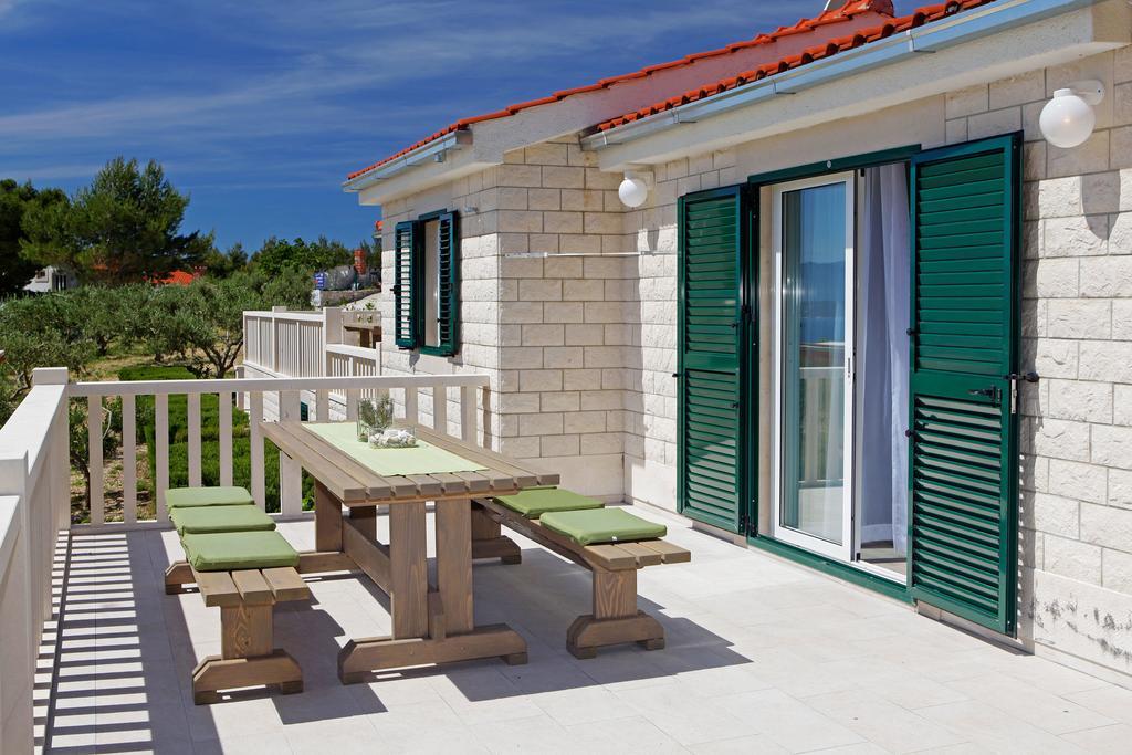 Holiday Homes Oliva بول الغرفة الصورة
