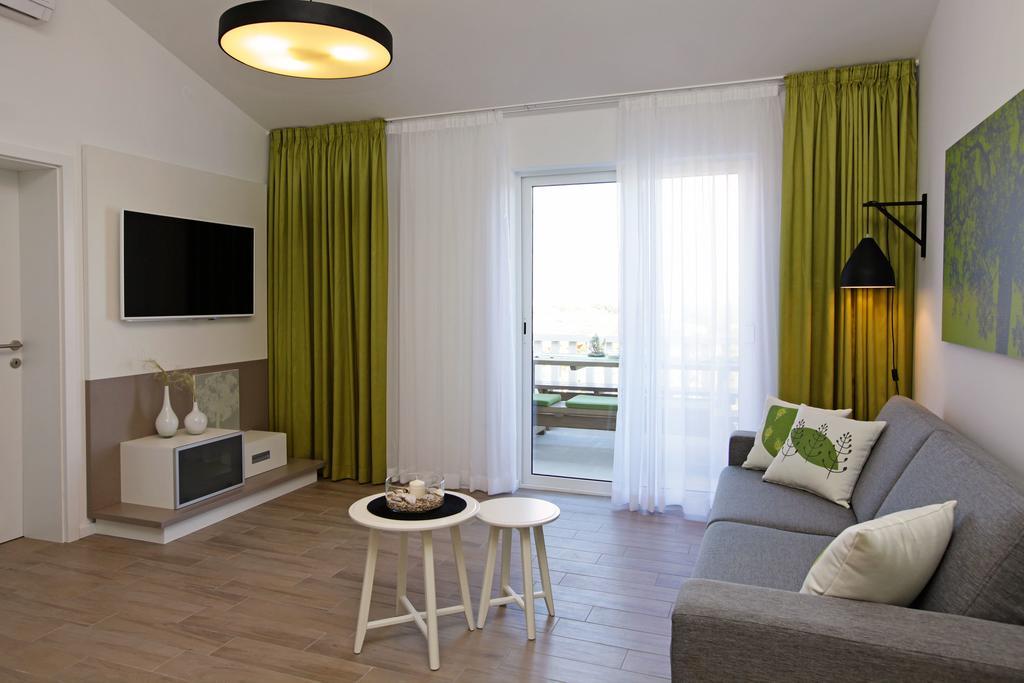 Holiday Homes Oliva بول الغرفة الصورة