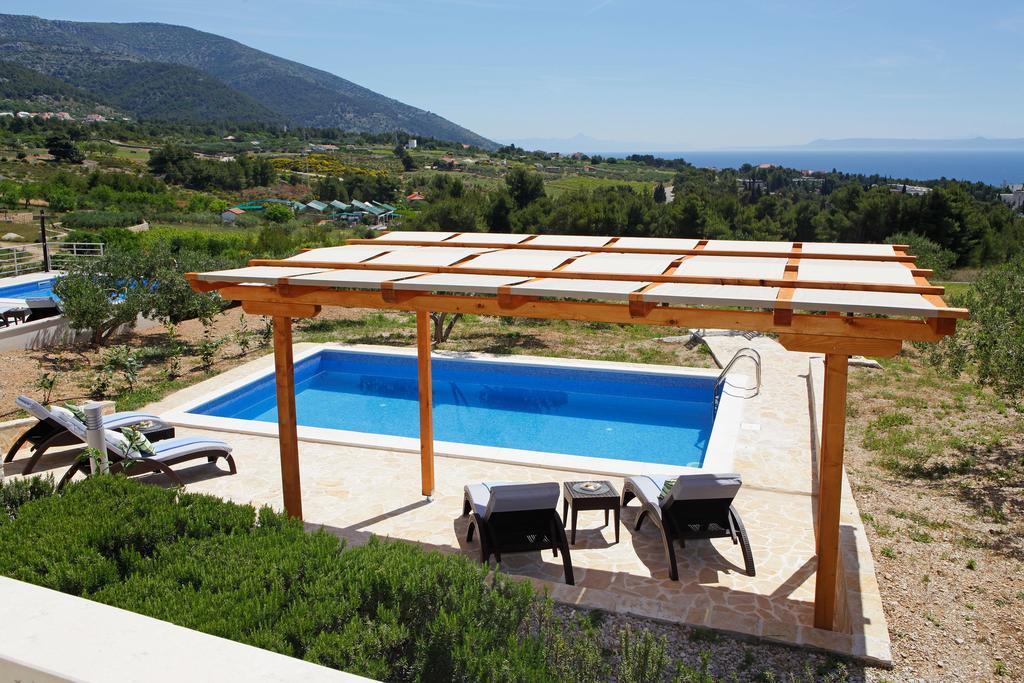 Holiday Homes Oliva بول الغرفة الصورة